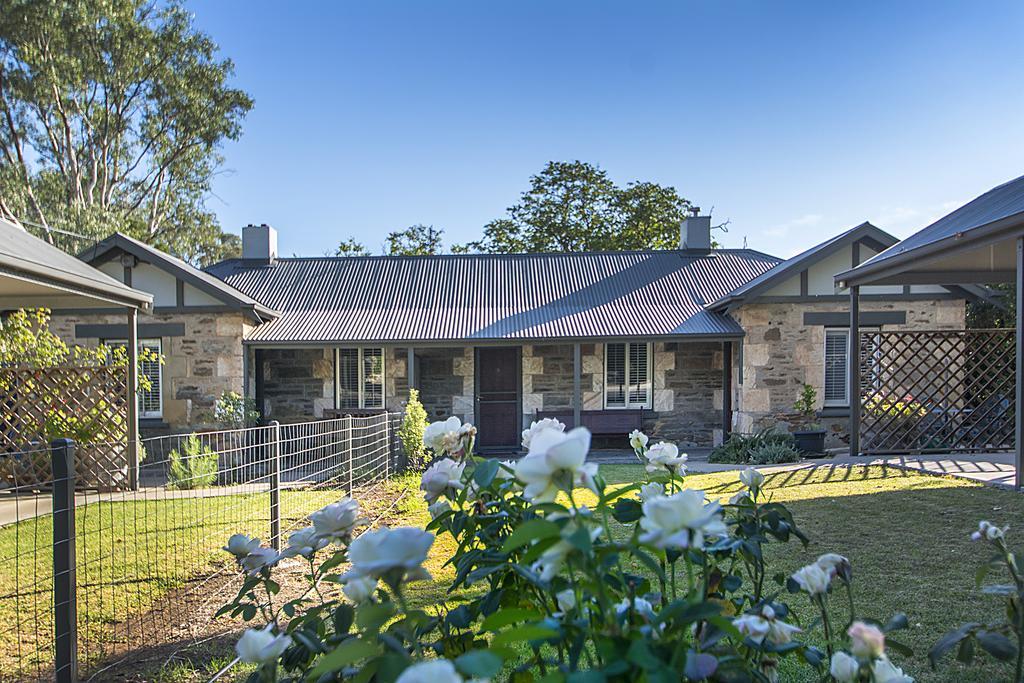 Stoneleigh Cottage Bed And Breakfastアンガストン エクステリア 写真